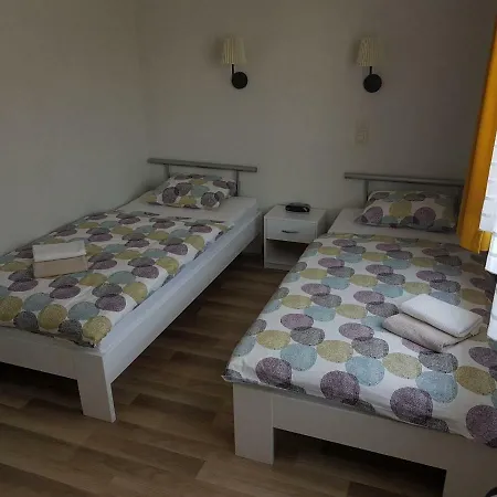 Langscheid Andres Διαμέρισμα *